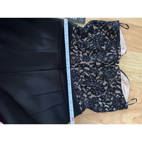 Express lace black romper size 2 long pant suit - Picture 9 of 12
